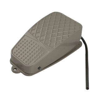 پدال متوسط فلزی